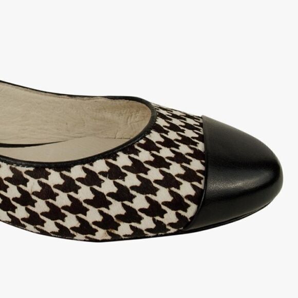 Michael Michael Kors Dion Houndstooth Haircalf Ballet Flat (Black/White) Size 6 - Picture 8 of 10